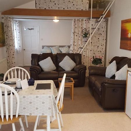 Immaculate 1-Bed Lodge Newton Abbot Torquay Kingskerswell Экстерьер фото